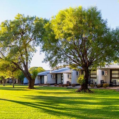 Merino Inn Hotel Colesberg Bagian luar foto