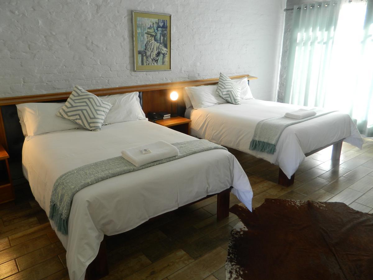 Merino Inn Hotel Colesberg Bagian luar foto