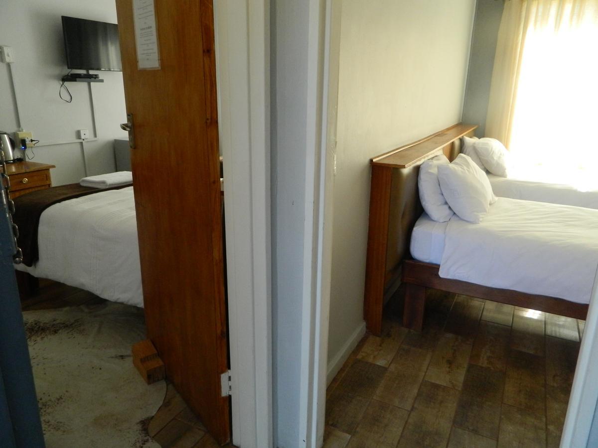 Merino Inn Hotel Colesberg Bagian luar foto